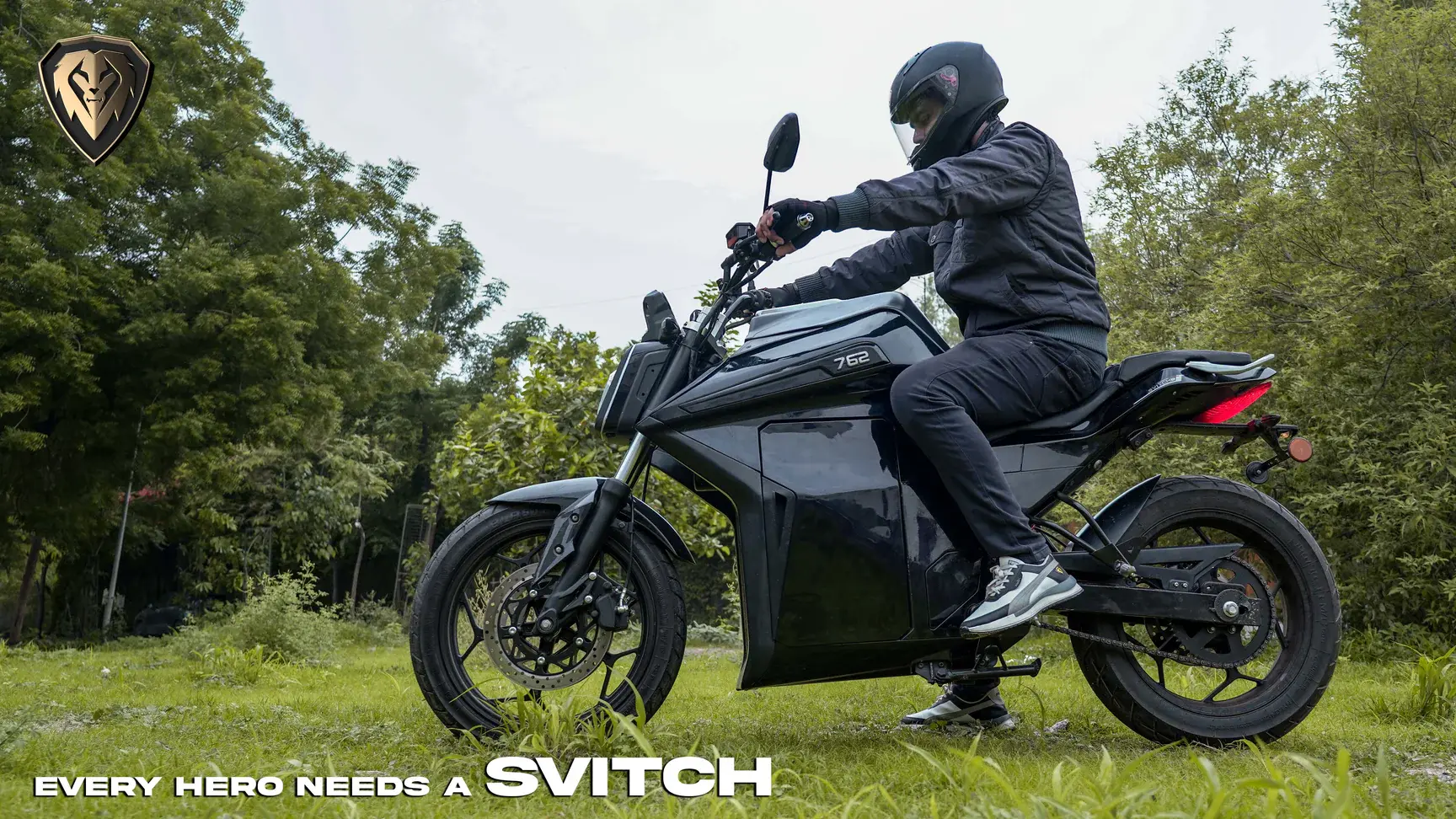 Owner-submitted matte black CSR 762